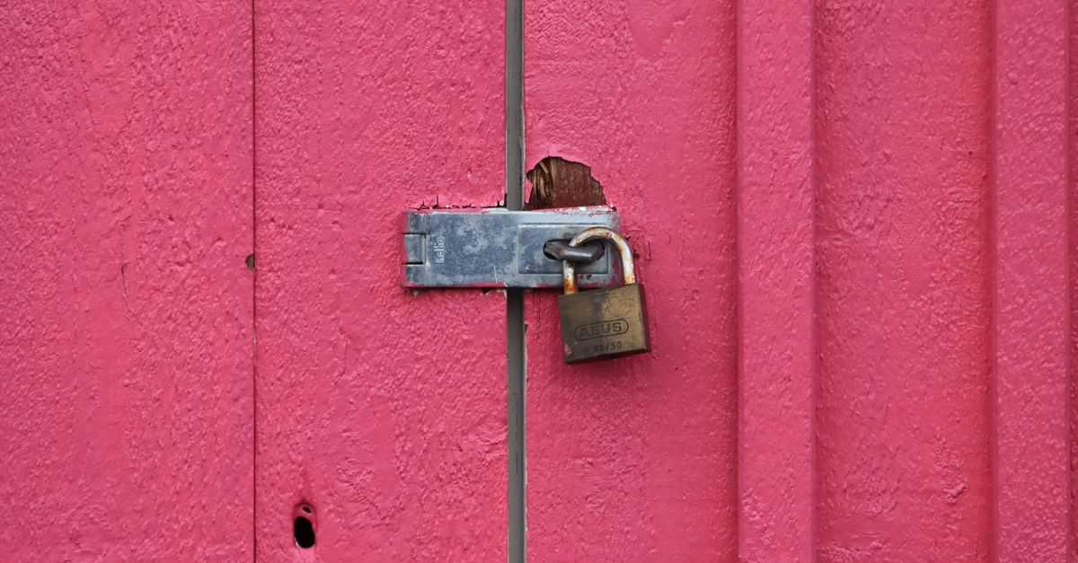 Is Your Hamilton Garage Side Door a Security Weak Spot? — Maple Guard Locksmith Hamilton