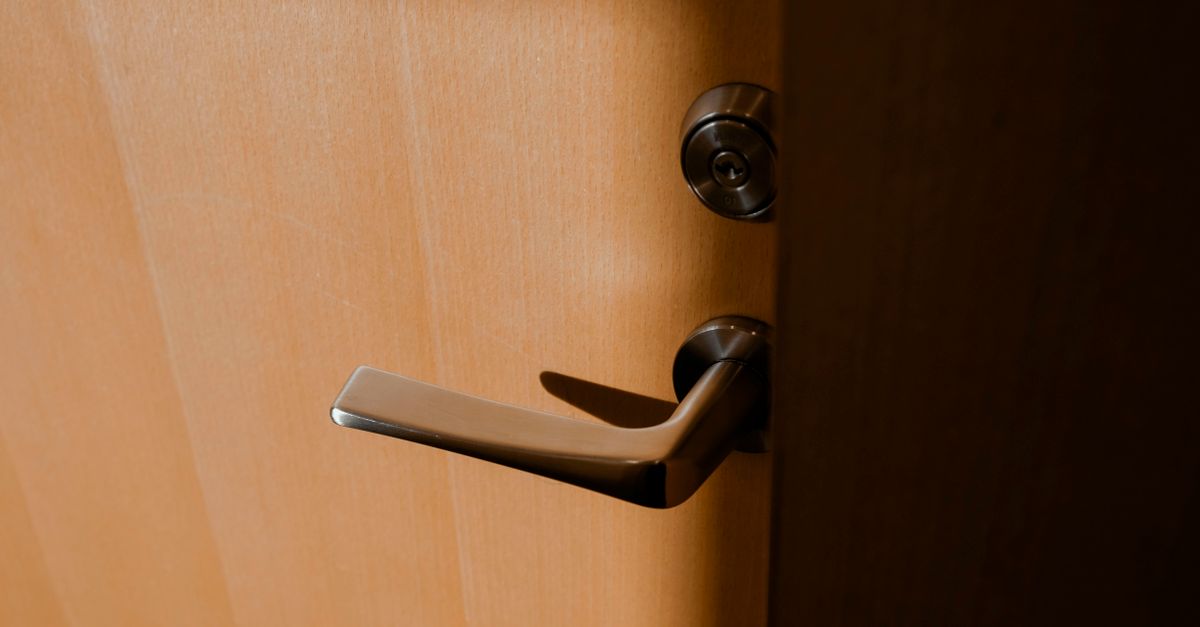 Why Professional Smart Lock Installation Makes the Difference — Maple Guard Locksmith Hamilton